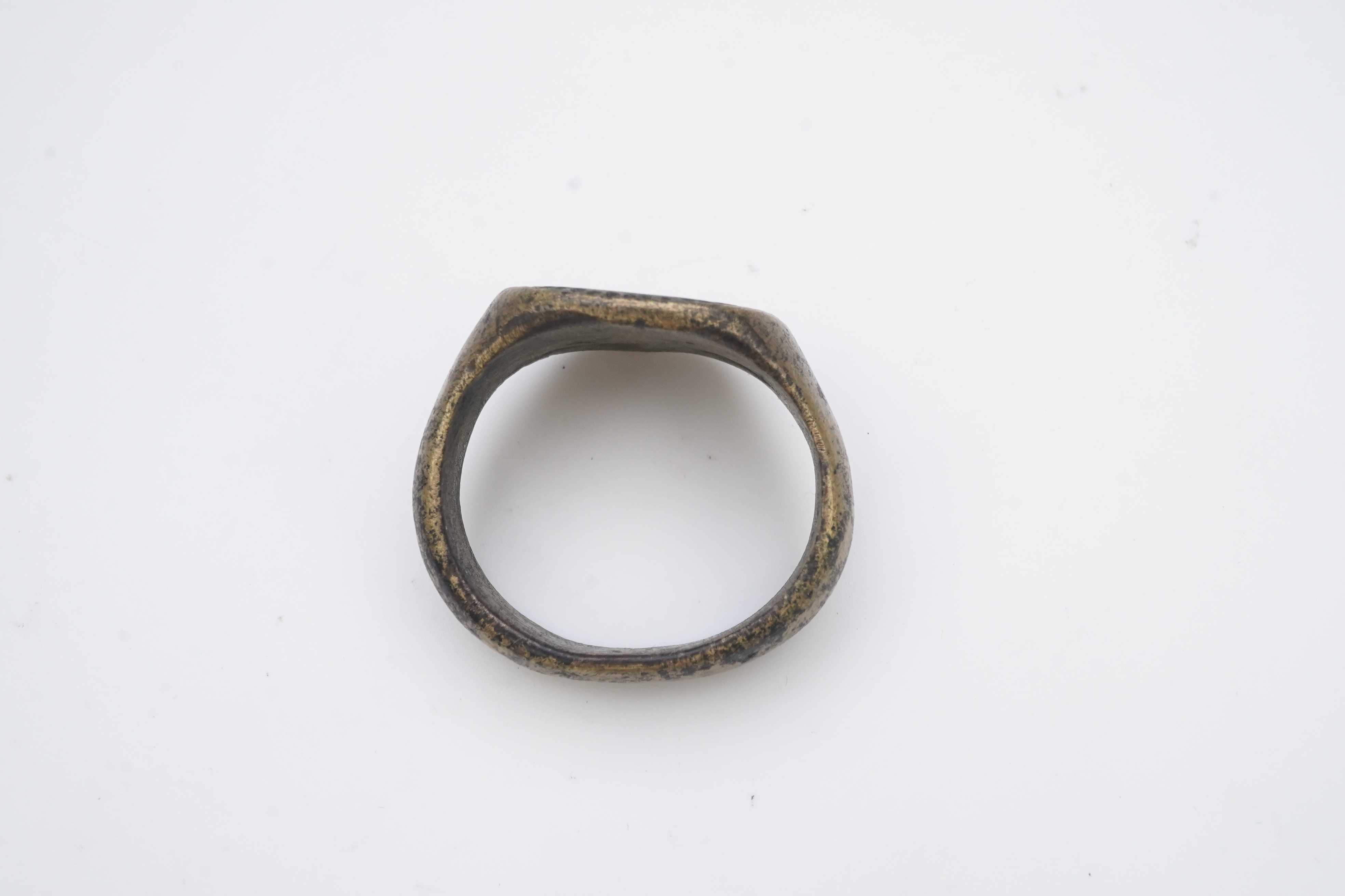 A bronze signet ring, France, 15th/16th century